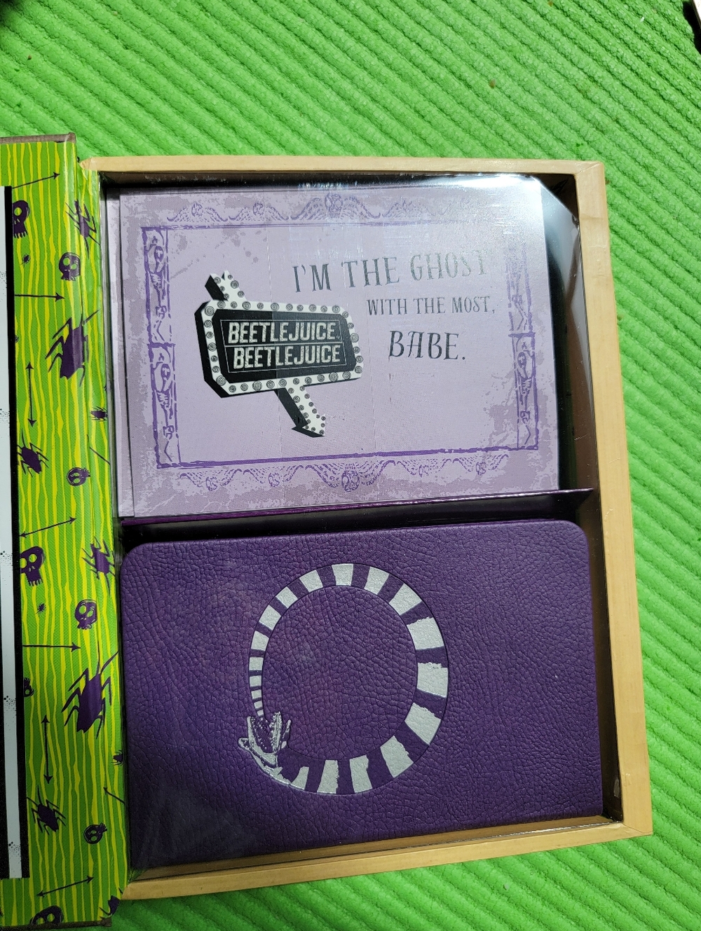 Handbook for the Recently Deceased Notecard Set - Beetlejuice - Picture 4 of 5